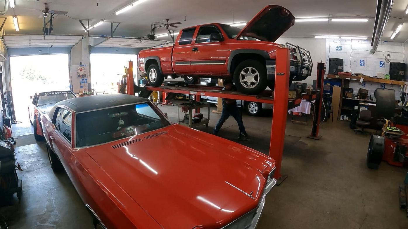 Crazy Dave S Auto Repair Finds New Home Overcomes Obstacles News 19 Daybreak Wxow Com