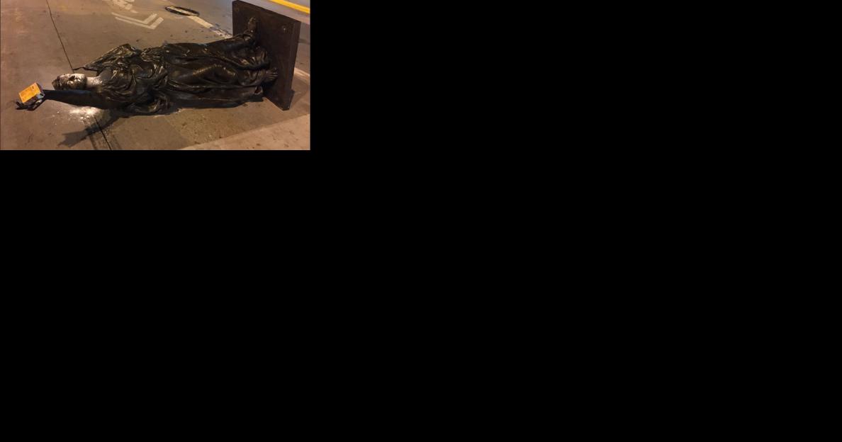 Man accused of damaging Capitol statues receives probation - Vimarsana News