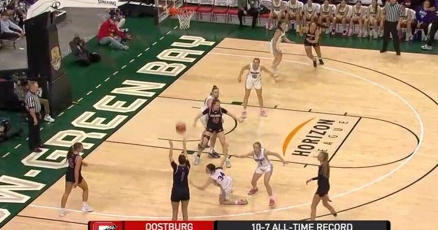 Oostburg Lady Dutch triumph over Mosinee in WIAA State Tournament opener in Green Bay