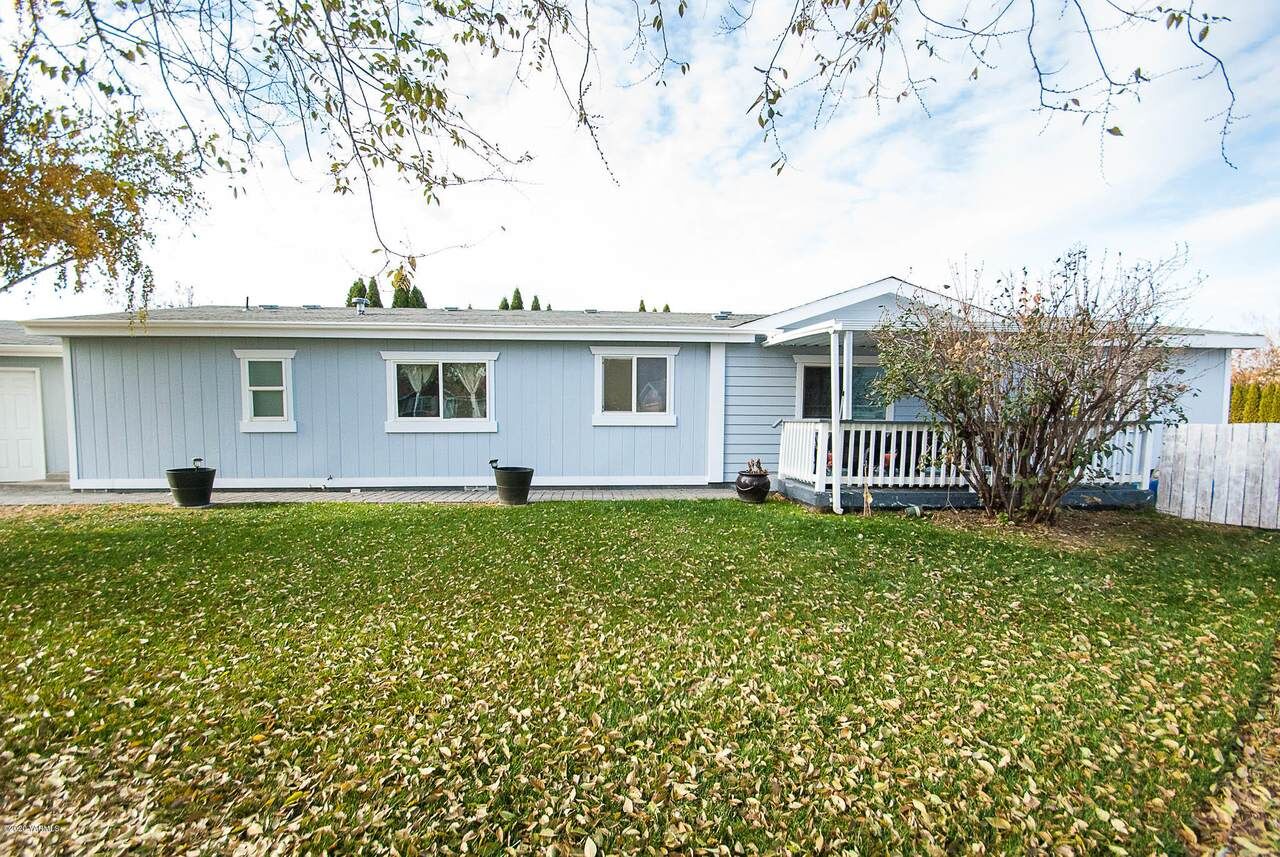 2115 Summitview Ave, Yakima, WA 98902 SingleFamily Houses