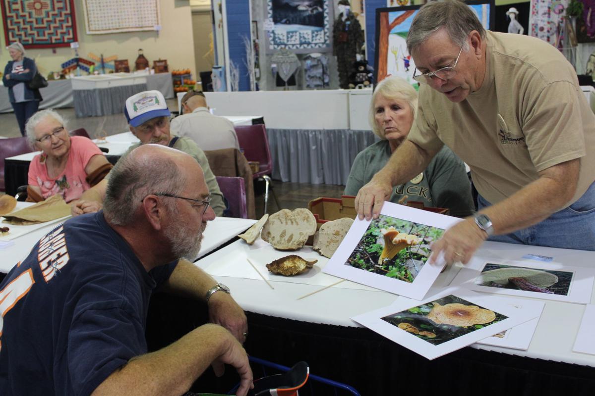 Yakima Valley Mushroom Society shares expertise at Central Washington