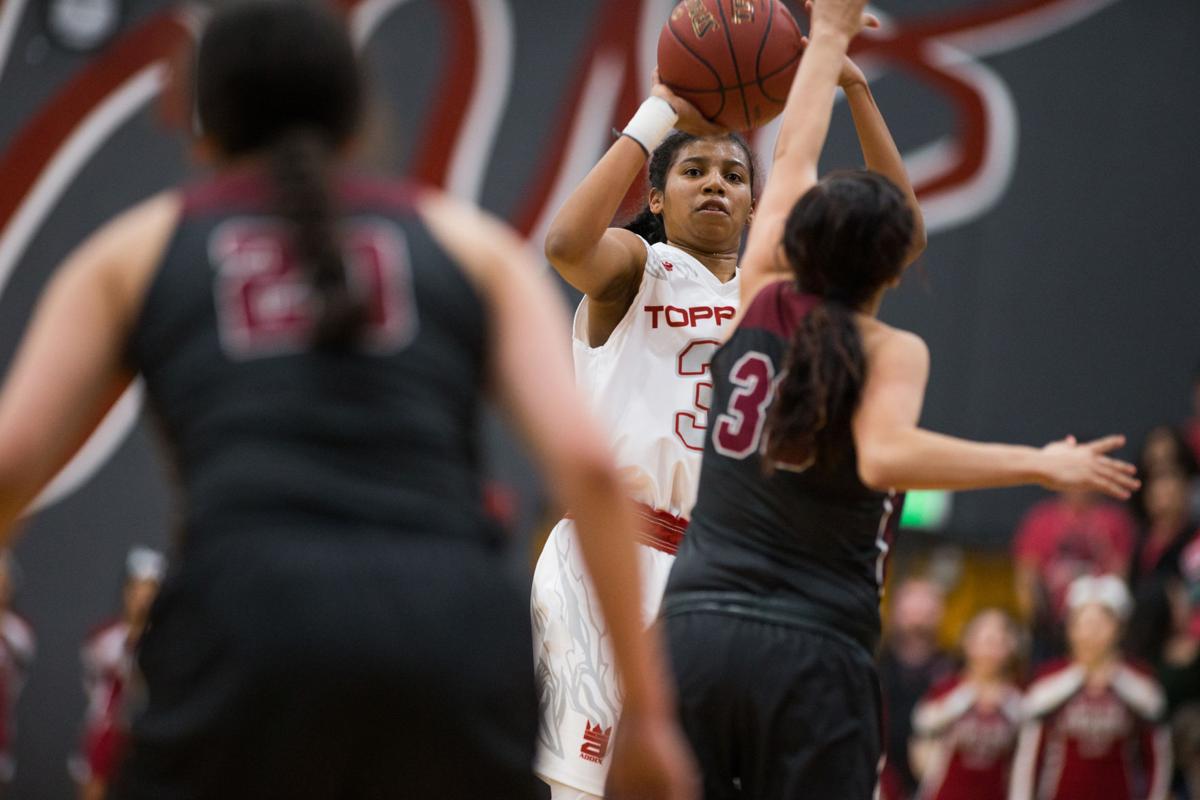 Girls Basketball Grandview Held Off Toppenish 56 55 To Advance