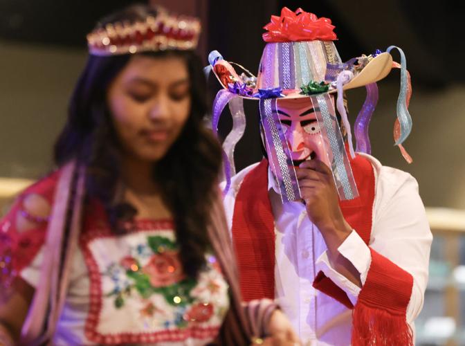 Community comes together to celebrate quinceañera exhibit at Yakima