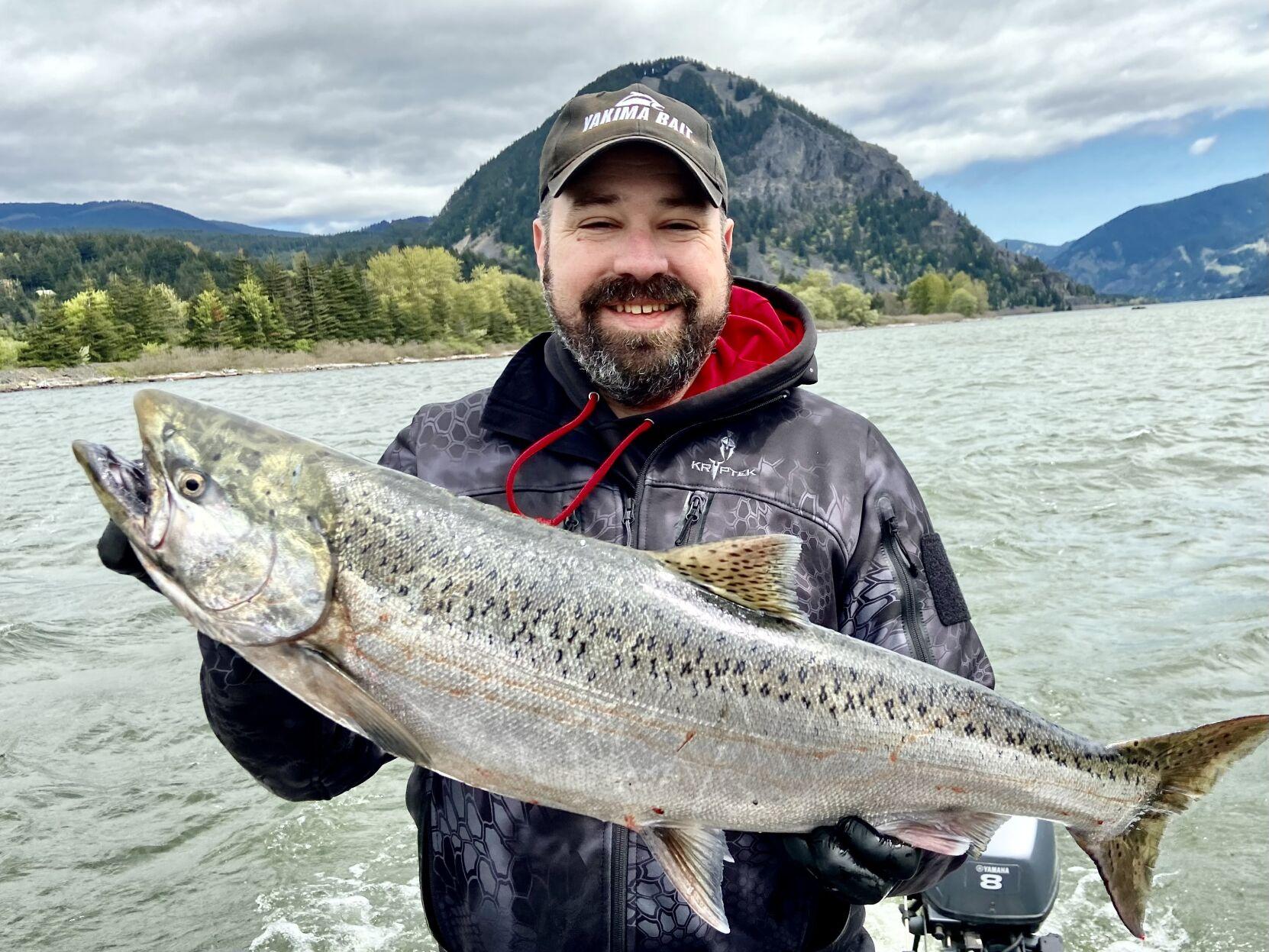 Spring chinook salmon fishing season set for Columbia River