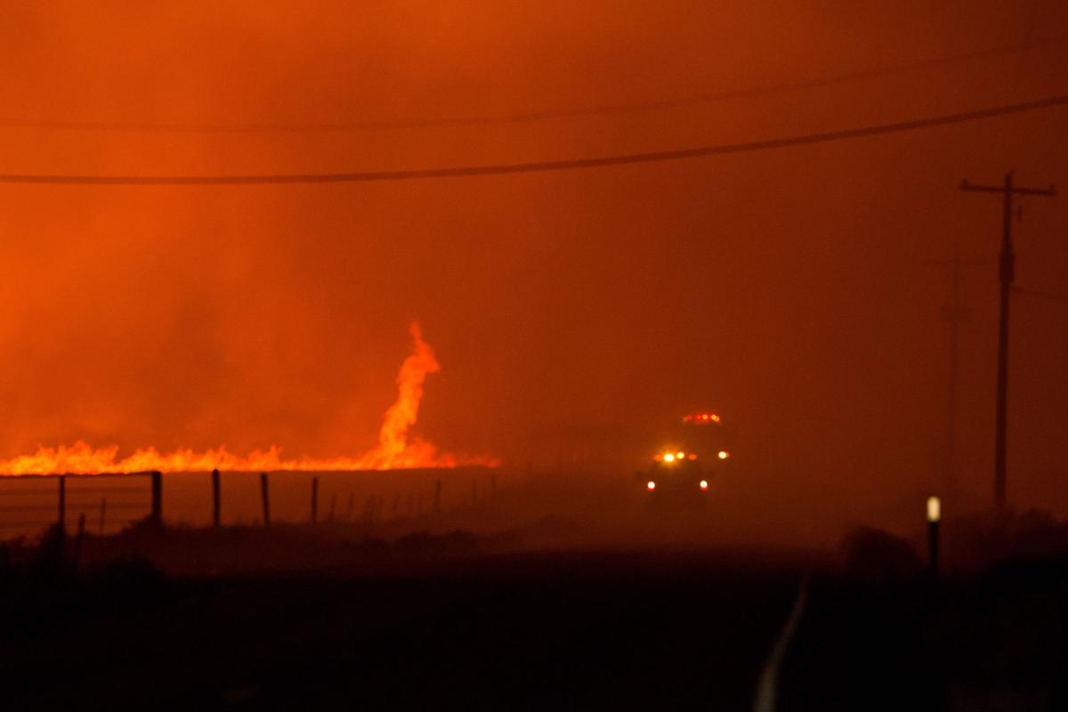 LowerValleyFire-YH-080116-18.jpg