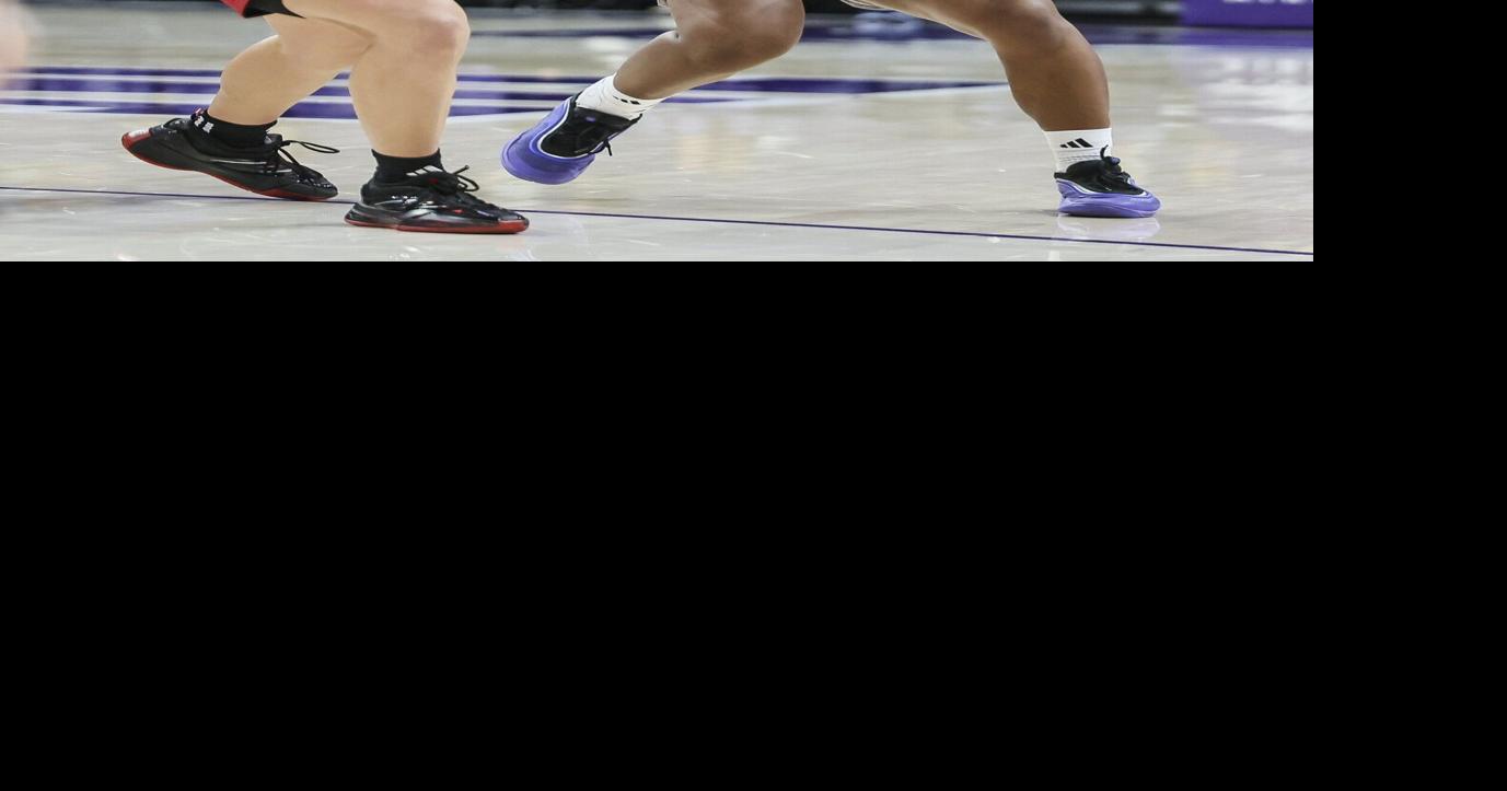 Sayvia Sellers earns Big Ten honor as UW women stay in AP poll