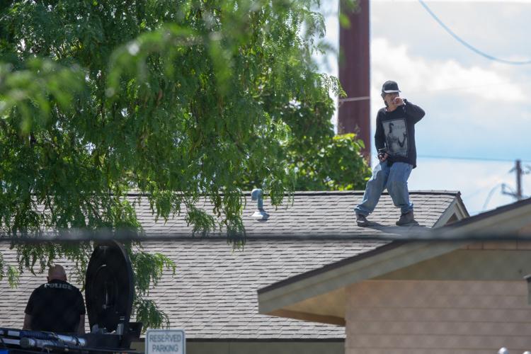 Yakima police take man into custody after threehour standoff Crime