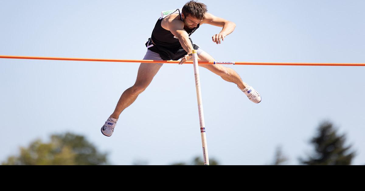 College roundup Selah's Maier posts seasonbest in pole vault
