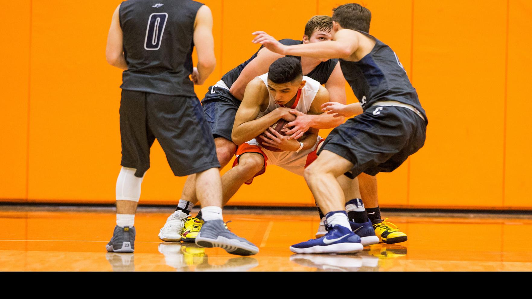 Boys Prep Basketball Roundup Strong Half Helps Davis Get Past