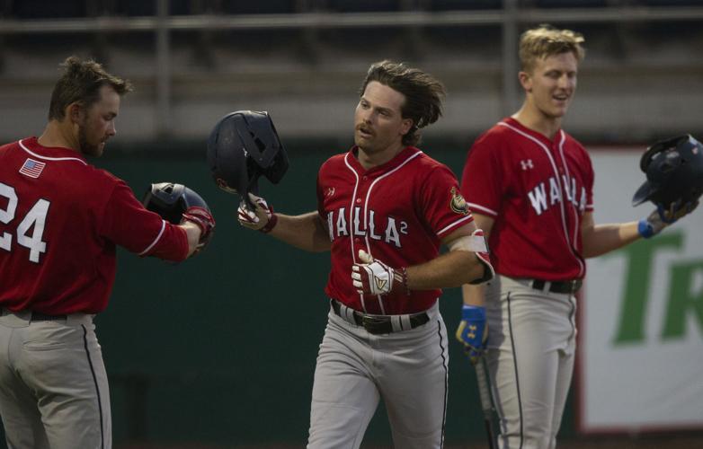 PHOTOS Yakima Valley Pippins vs. Walla Walla Sweets Photos and