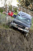 Mystery man who rescued driver from cliff comes forward