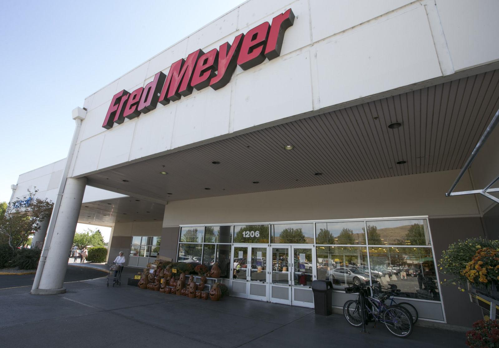 Fred Meyer Becomes First Major Chain To Stop Selling Guns After