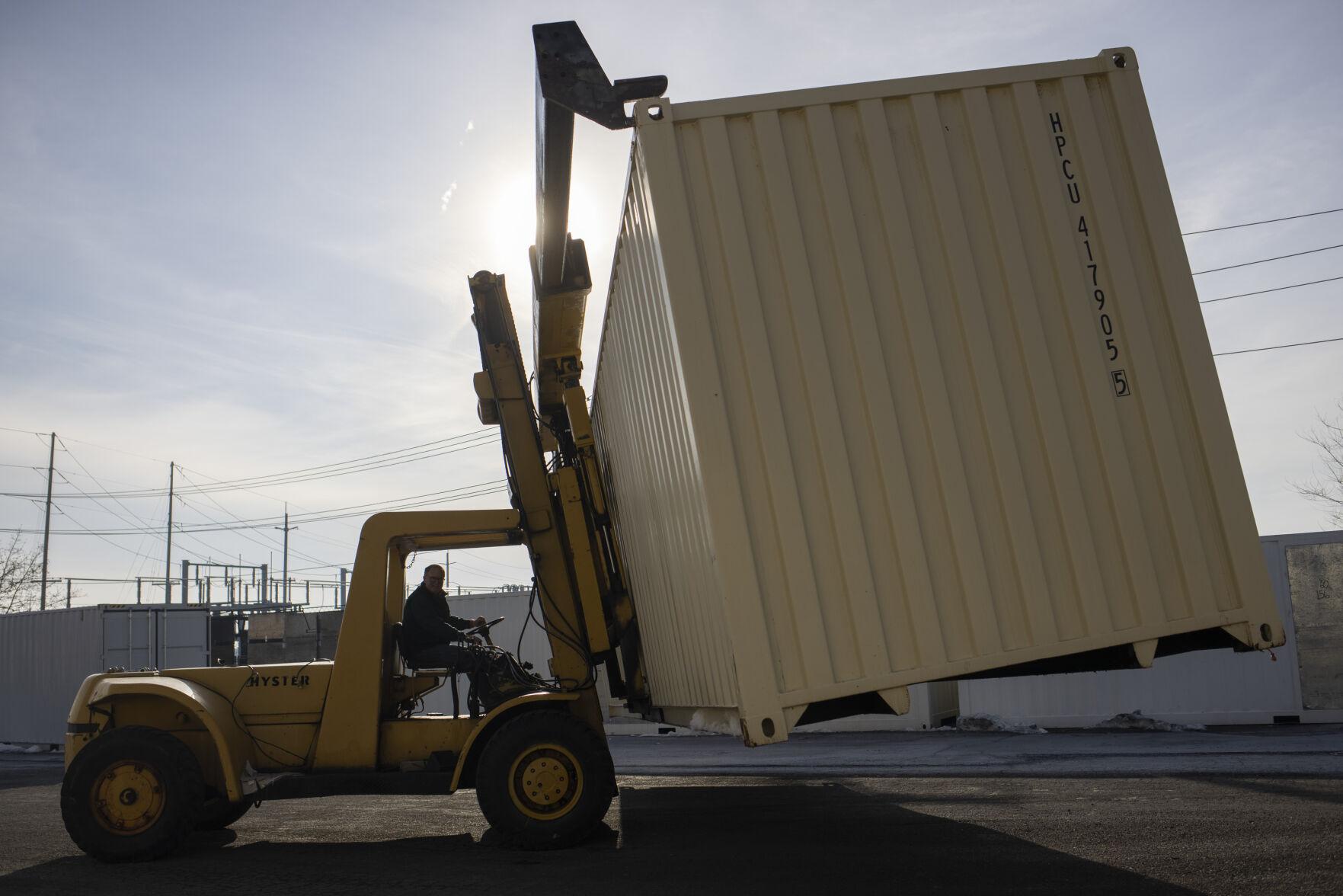 Yakima company puts new twists on shipping containers Local
