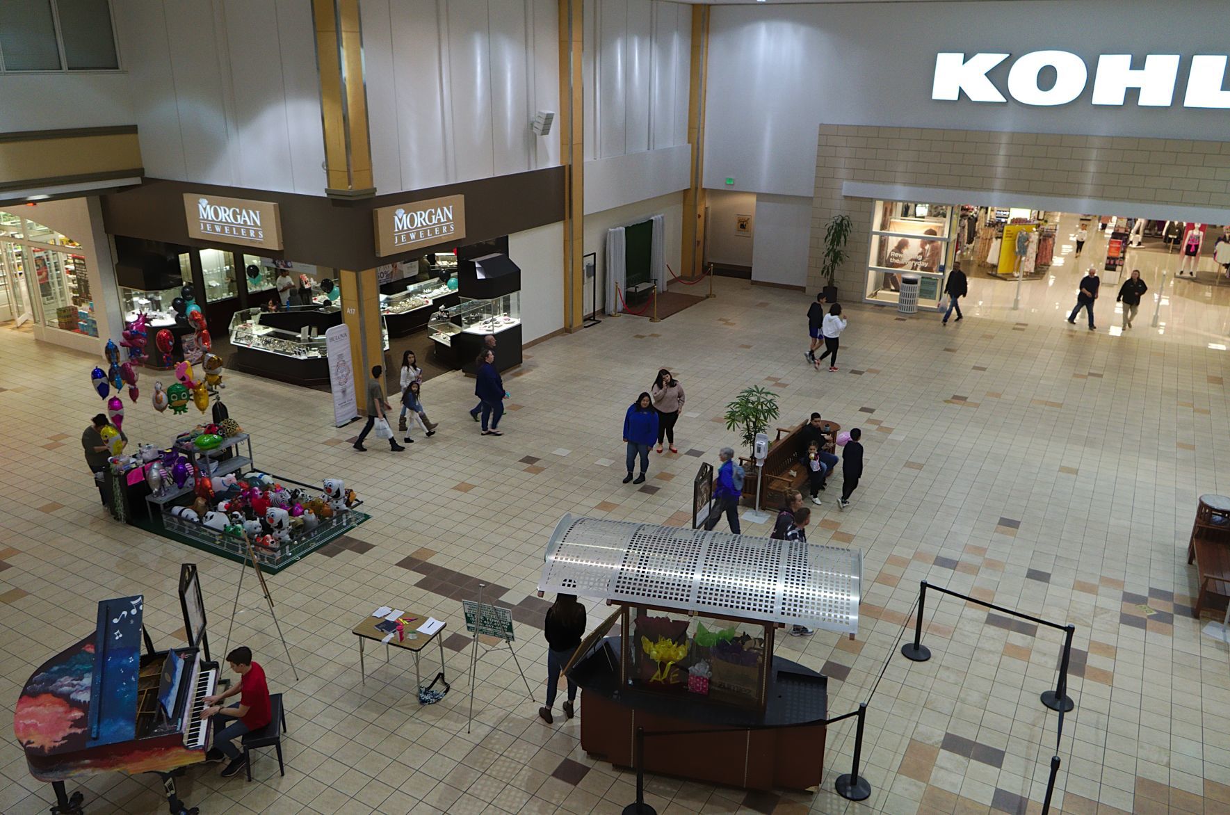 Valley Mall To Reopen Enclosed Mall Tuesday Local Yakimaherald Com   5e64431cdae2c.image 