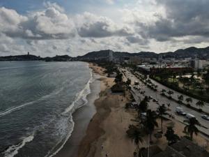 Erick makes landfall in southern Mexico as a Category 3 hurricane