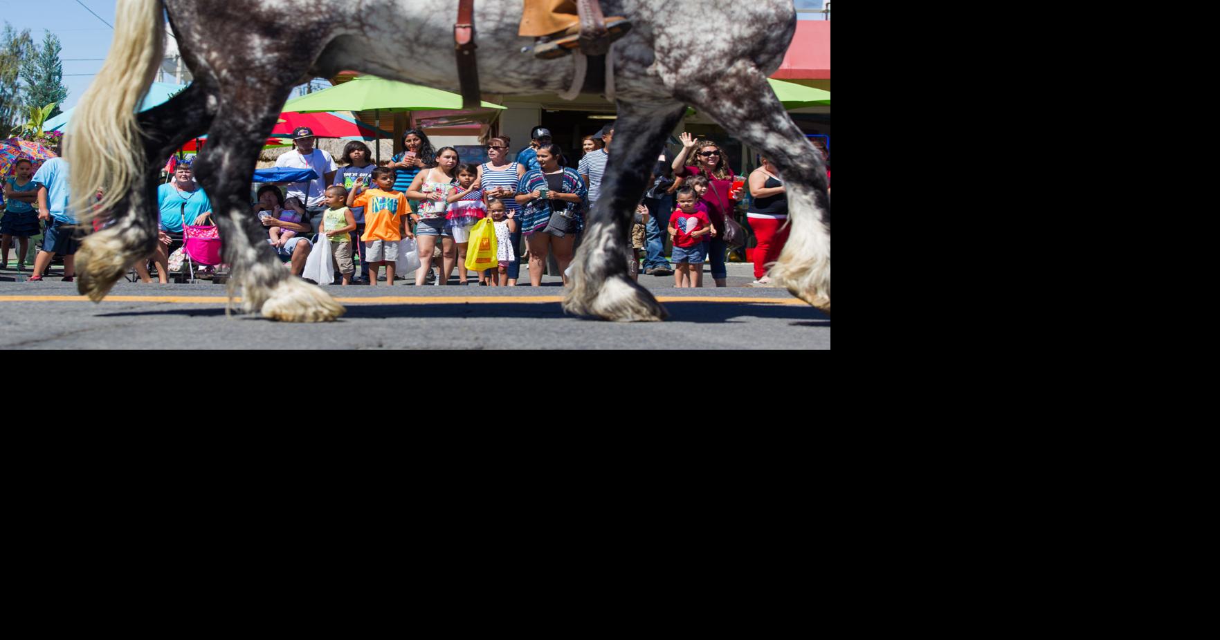 4th of july parade in toppenish yakima warriors