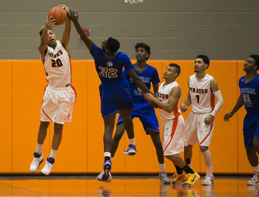 Basketball Davis Falls To Federal Way In Season Opener 70 To 62