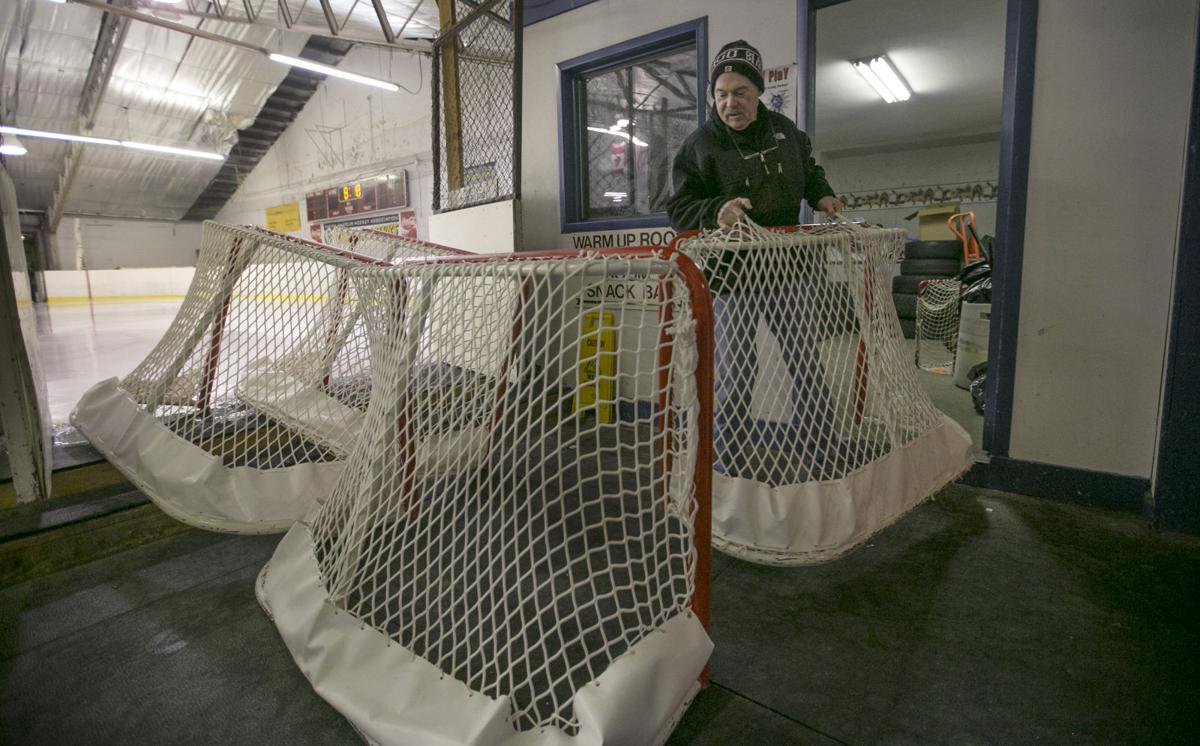 Volunteers keep Yakima Ice Rink skating along Local
