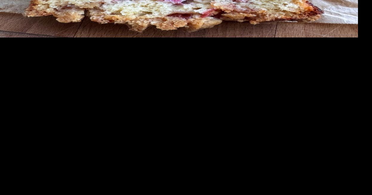 rhubarb cake