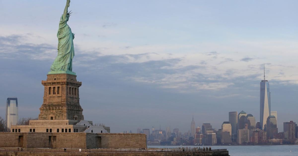 Chief of staff to former NYC Mayor Eric Adams and 3 others charged in federal bribery probe A former chief of staff to New York ex-Mayor Eric Adams has been arrested in a bribery case By DAVE COLLINS, JAKE OFFENHARTZ, MICHAEL R. SISAK and ALANNA DURKIN RICHER Associated Press Jun 24, 2026 Jun 24, 2026 Updated 13 mins ago