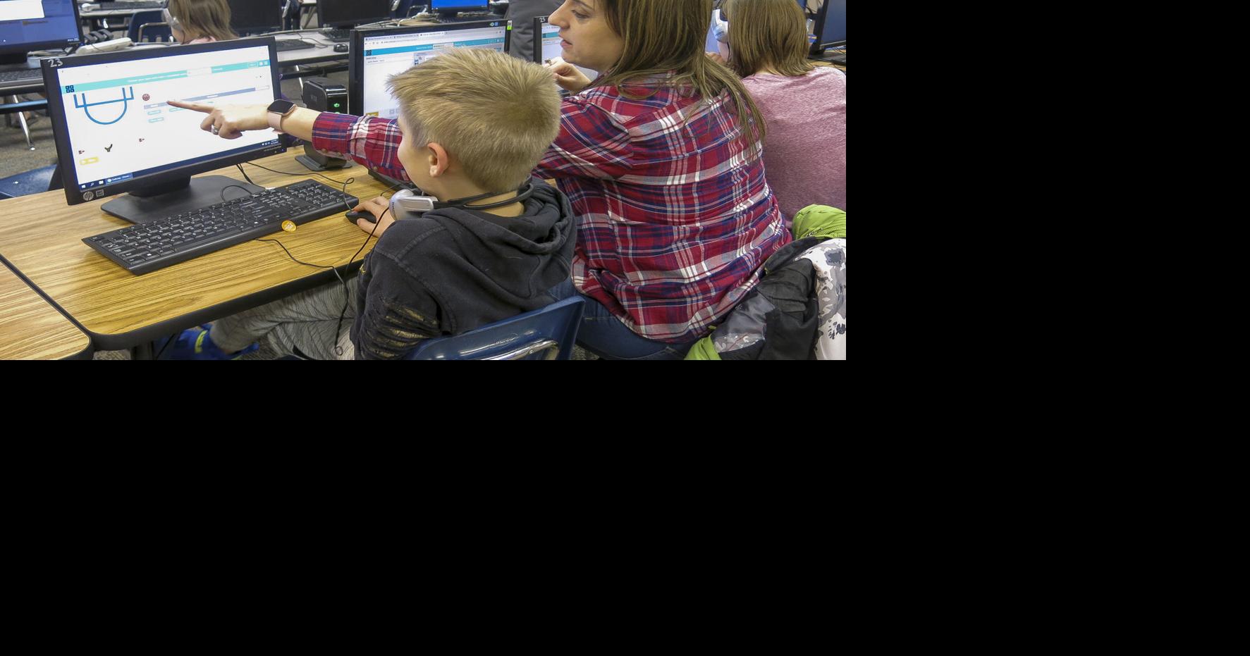 Hour of Code: Yakima kids learn introductory coding, show their parents ...