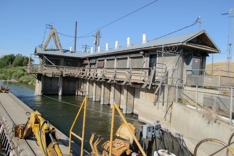 Wapato Diversion Dam