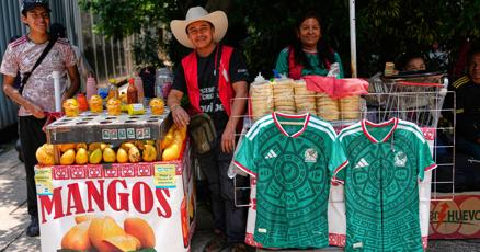 Camiseta oficial vs la pirata: el partido que pierde México en el Mundial