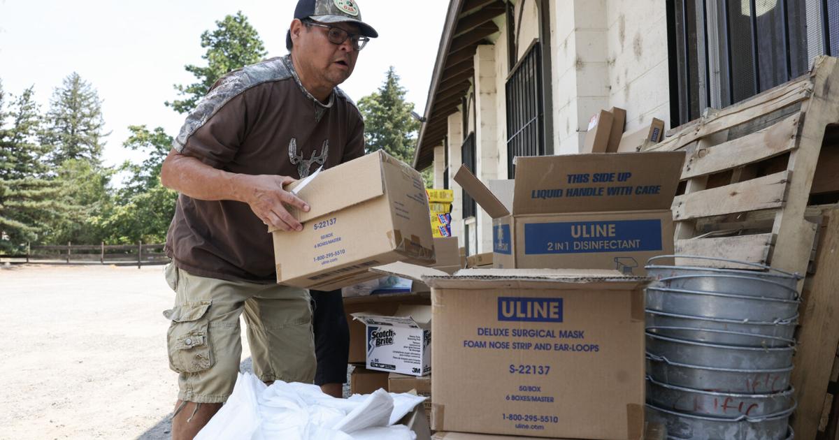 Community rallies to help those affected by White Swan fires