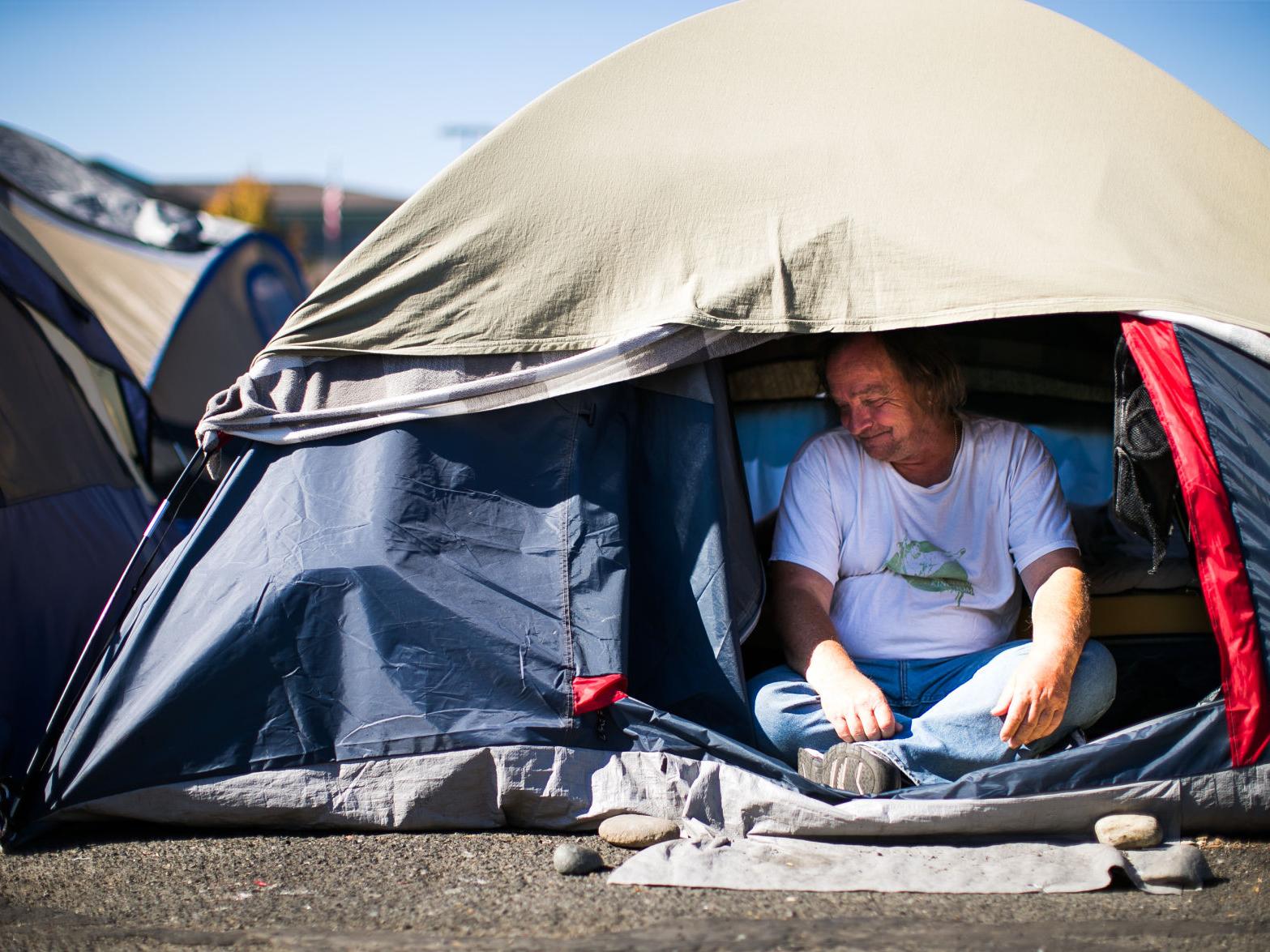 Life In Yakima S Homeless Encampment 50 Tents 80 People And A Story Behind Every One Local Yakimaherald Com