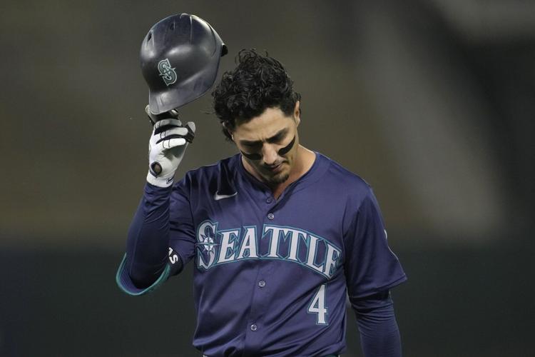 Mariners break up Joey Estes’ perfect game bid, rally falls short
