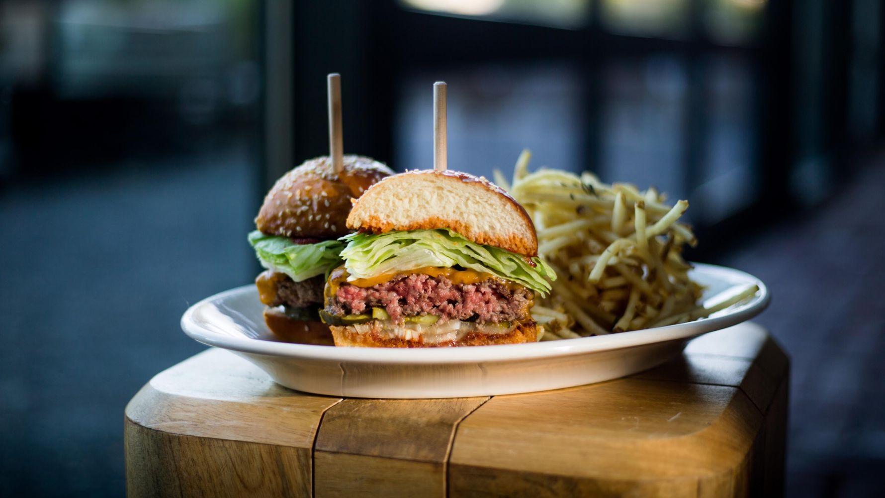 5 Places Burgers Food Yakimaherald Com