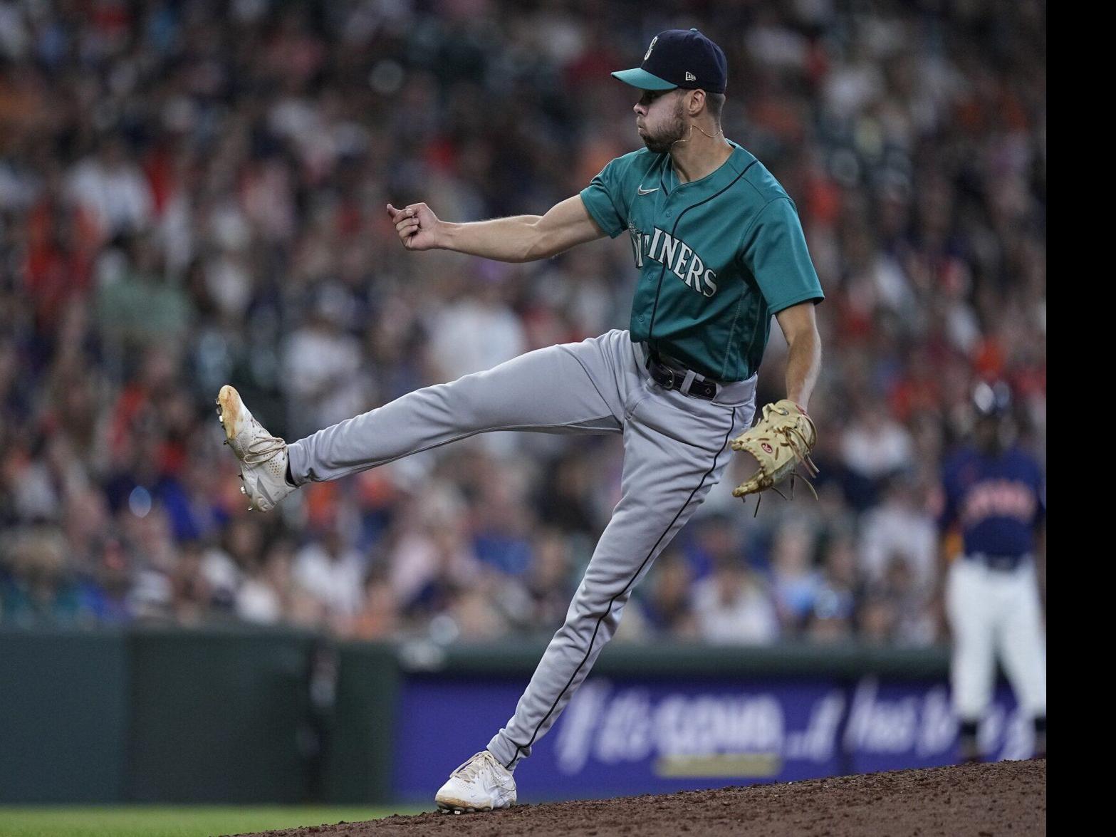 Logan Gilbert, Mariners too strong for Astros