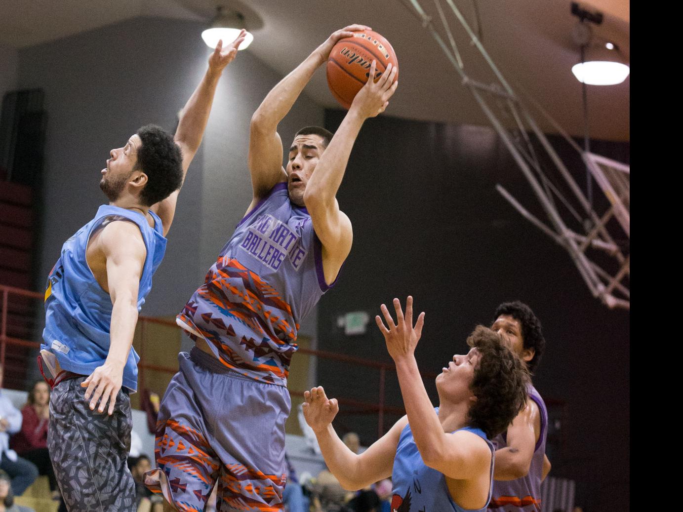 Plainzmen Rally To Win Yakama Nation Basketball Tournament Title