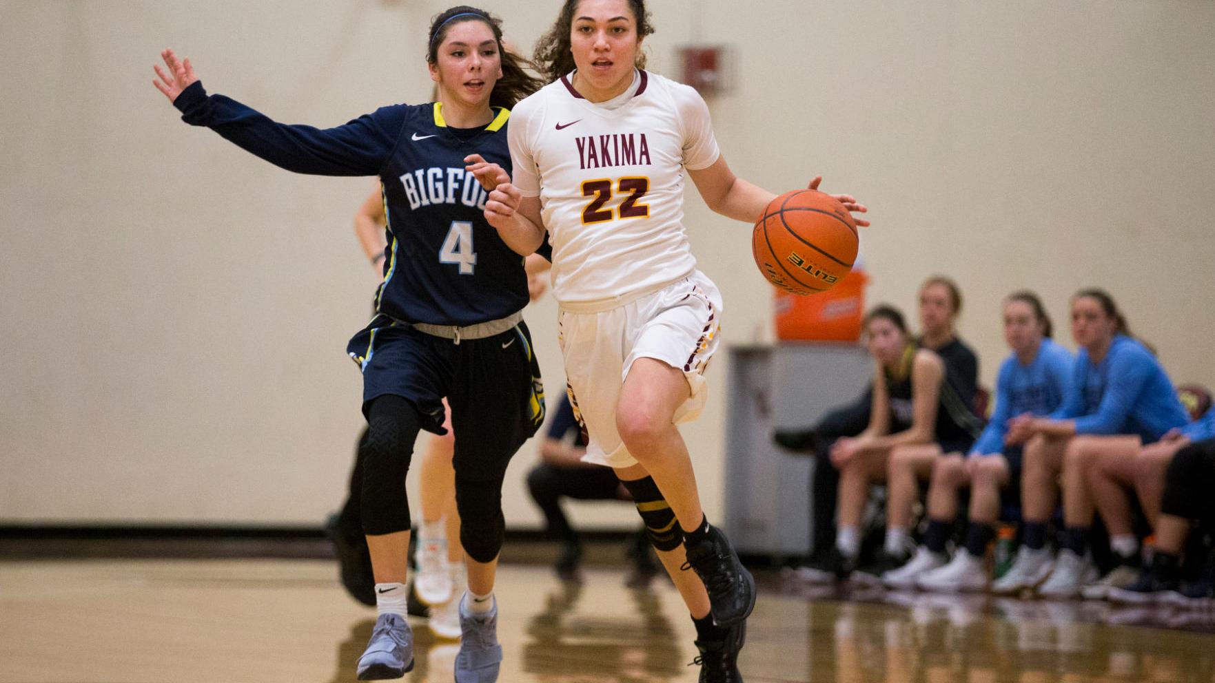 Local Report Yvc Men S Women S Basketball Beat Wenatchee Valley