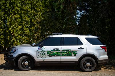 Deputies Arrest Pair Suspected Of Stealing Bmw Near Selah Following High Speed Chase Crime And Courts Yakimaherald Com
