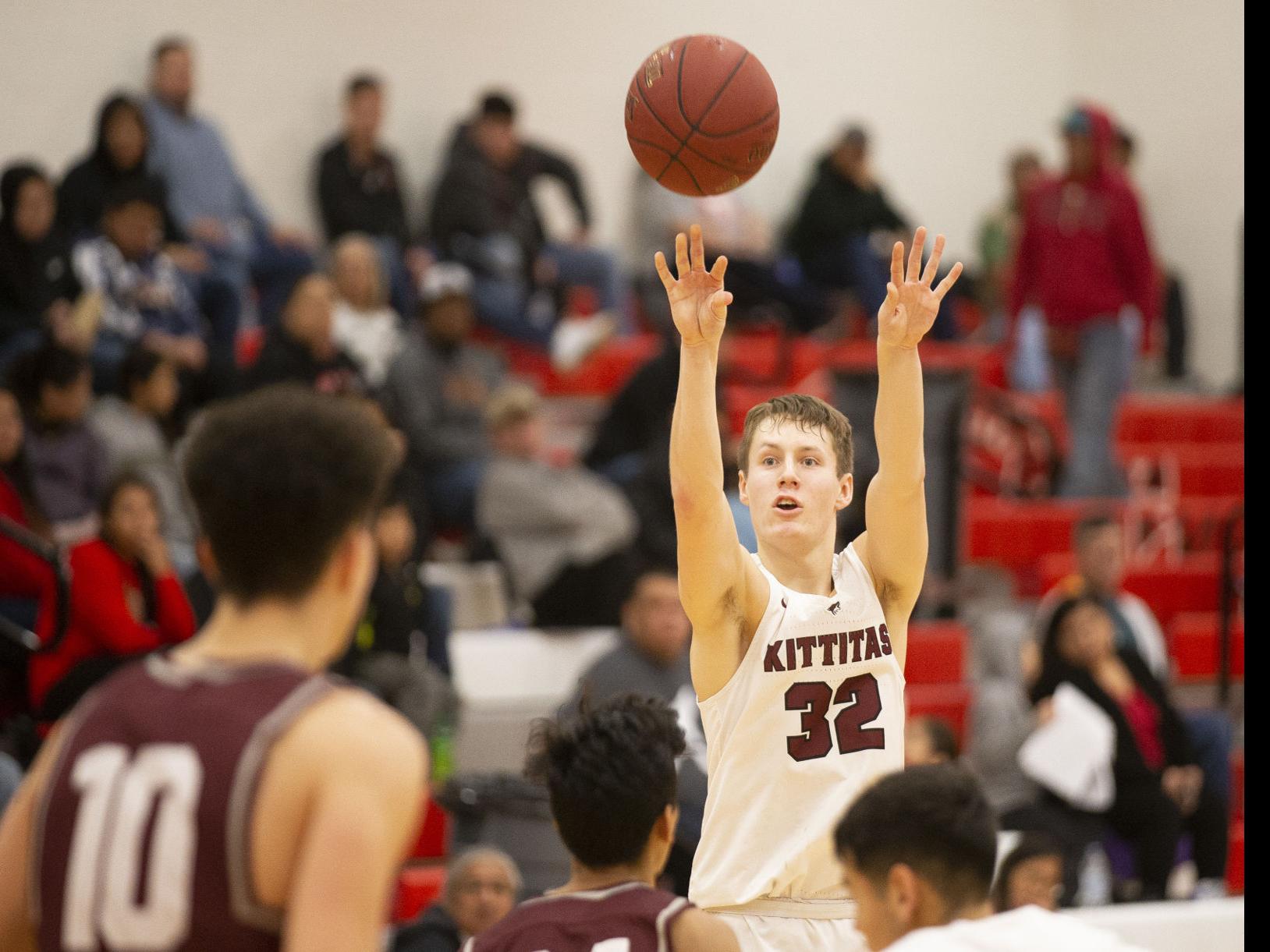 Regional Basketball Roundup Kittitas Ravet Top 3 000 Point Mark