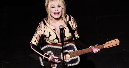 Seattle, Western WA celebrates '9 to 5' Dolly Parton Day