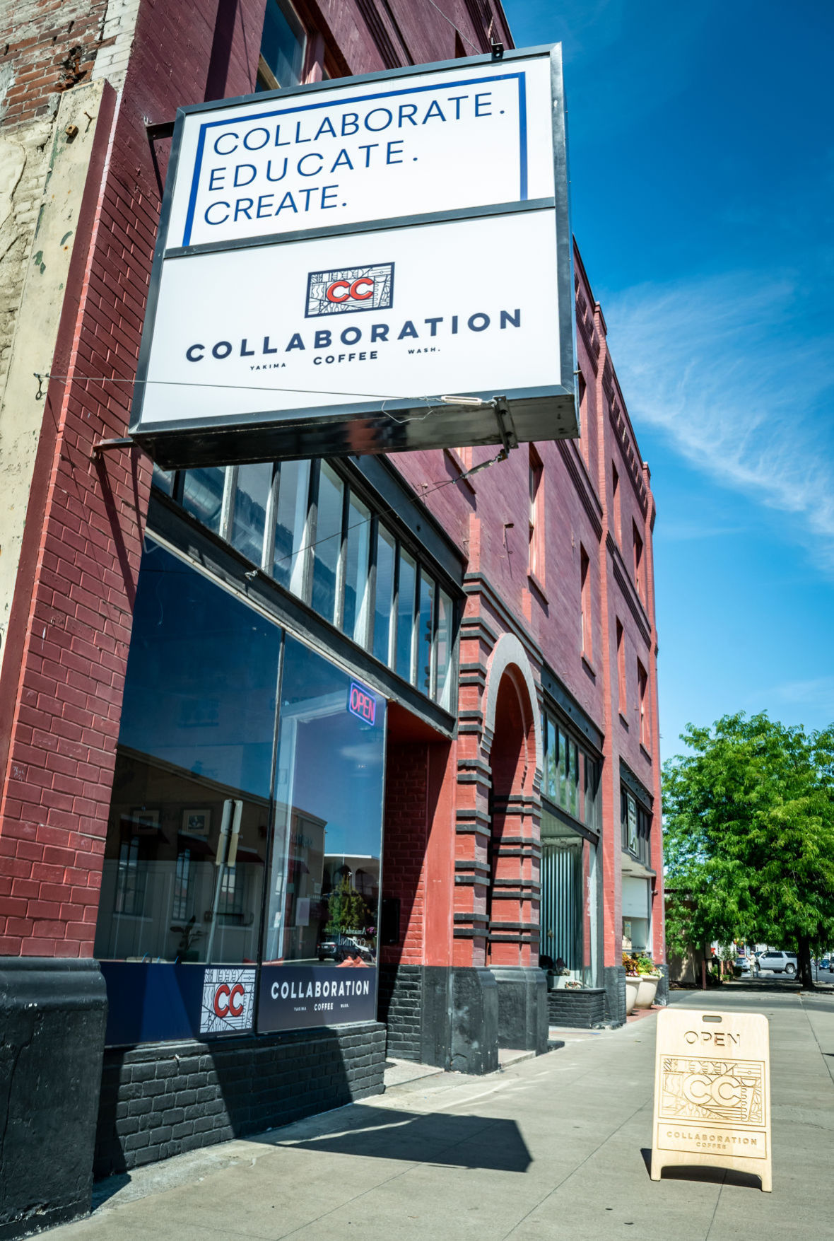 Yakima Maker Space Celebrating Community & Entrepreneurship Art