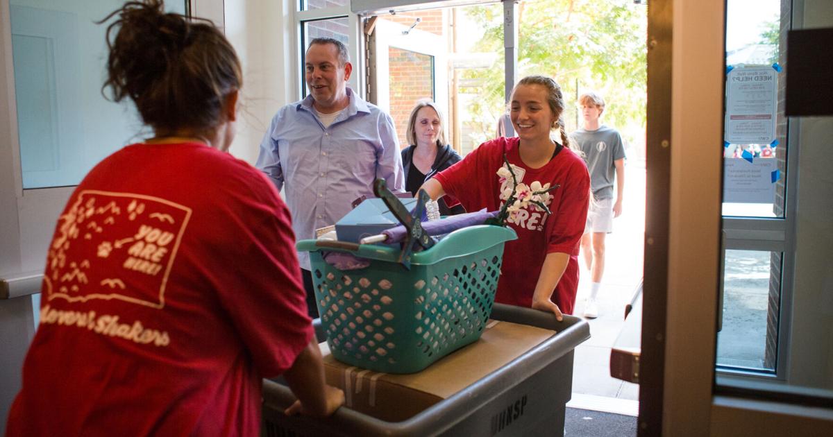 Program Aims To Make College Acceptance Process Easier In Washington writing-a-powerful-college-application-essay-tips-and-examples