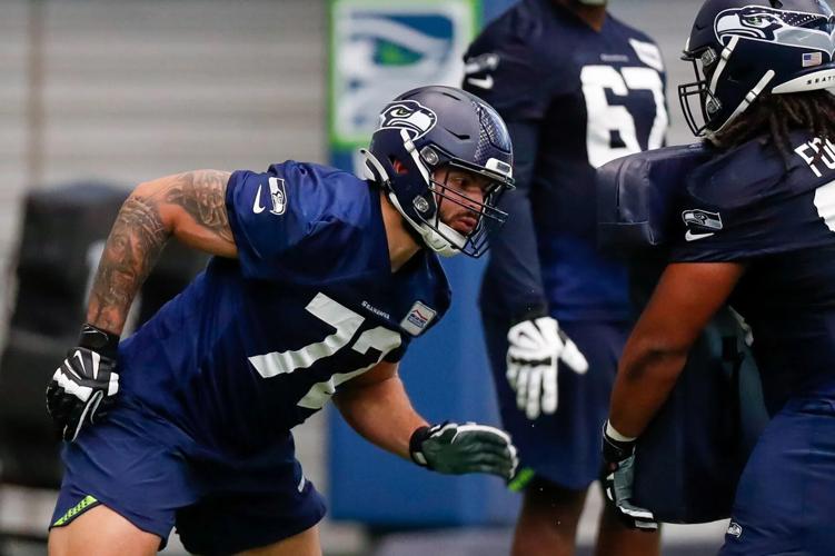 Seahawks get first look at rookies, including two QBs, at minicamp