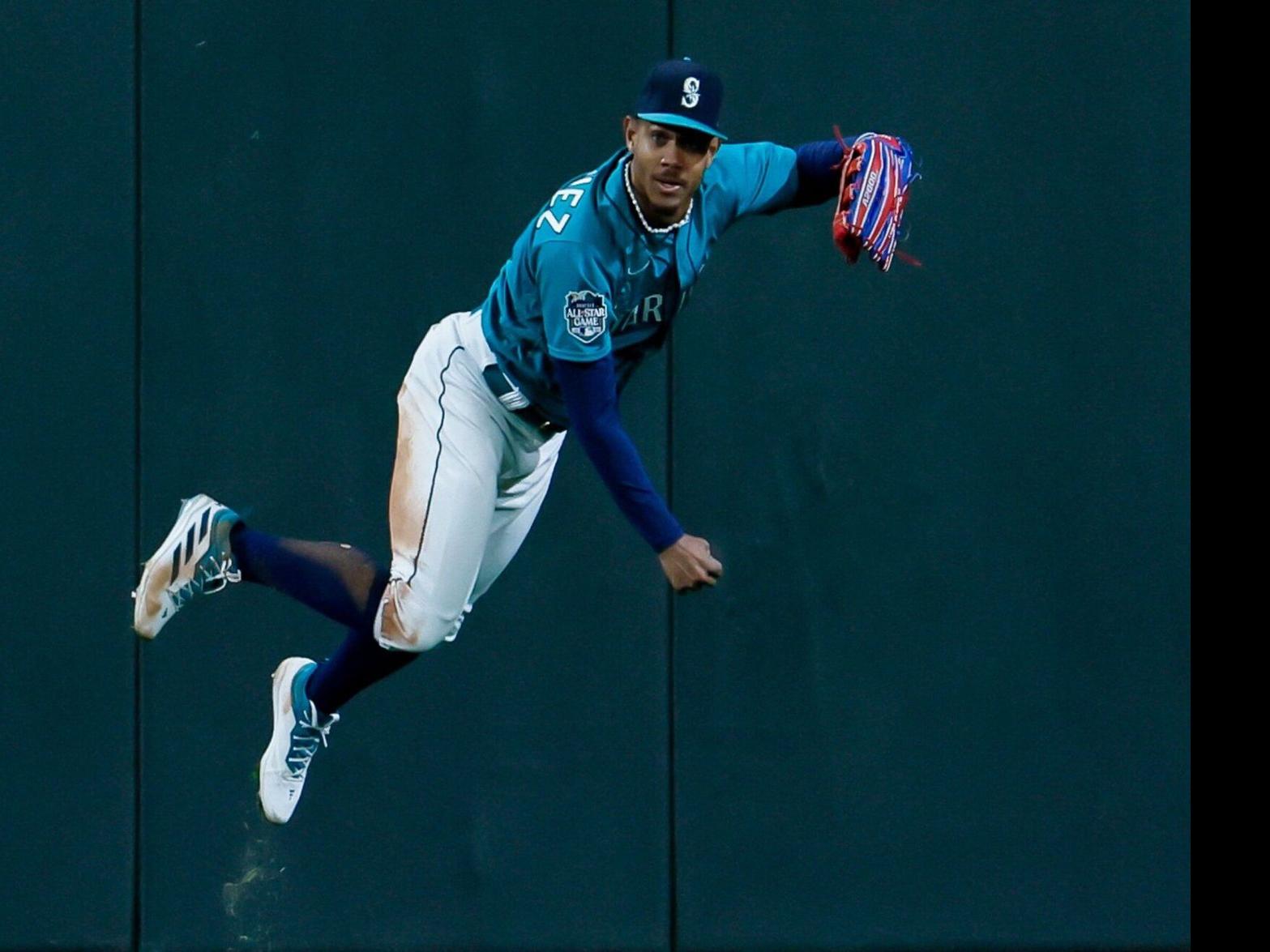 Mariners' JP Crawford Has a Case to Win the AL Gold Glove at Shortstop