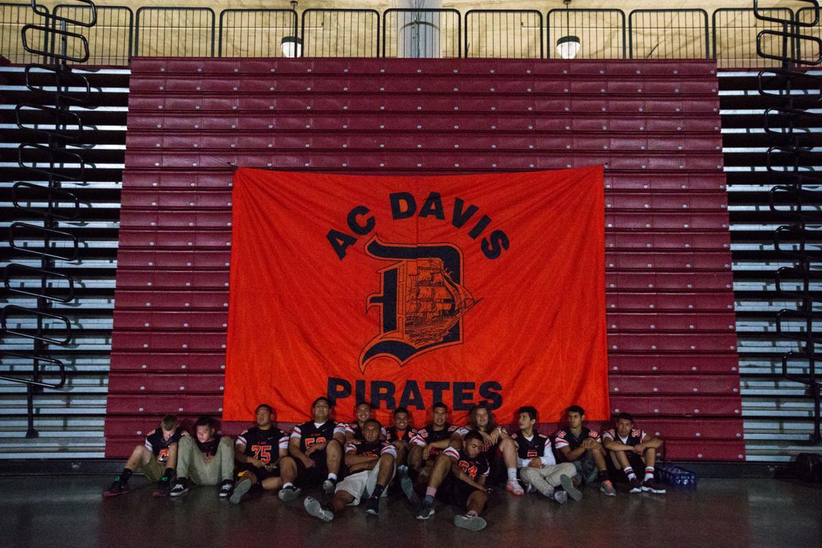 DavisGraduation-YH-060216-17.jpg
