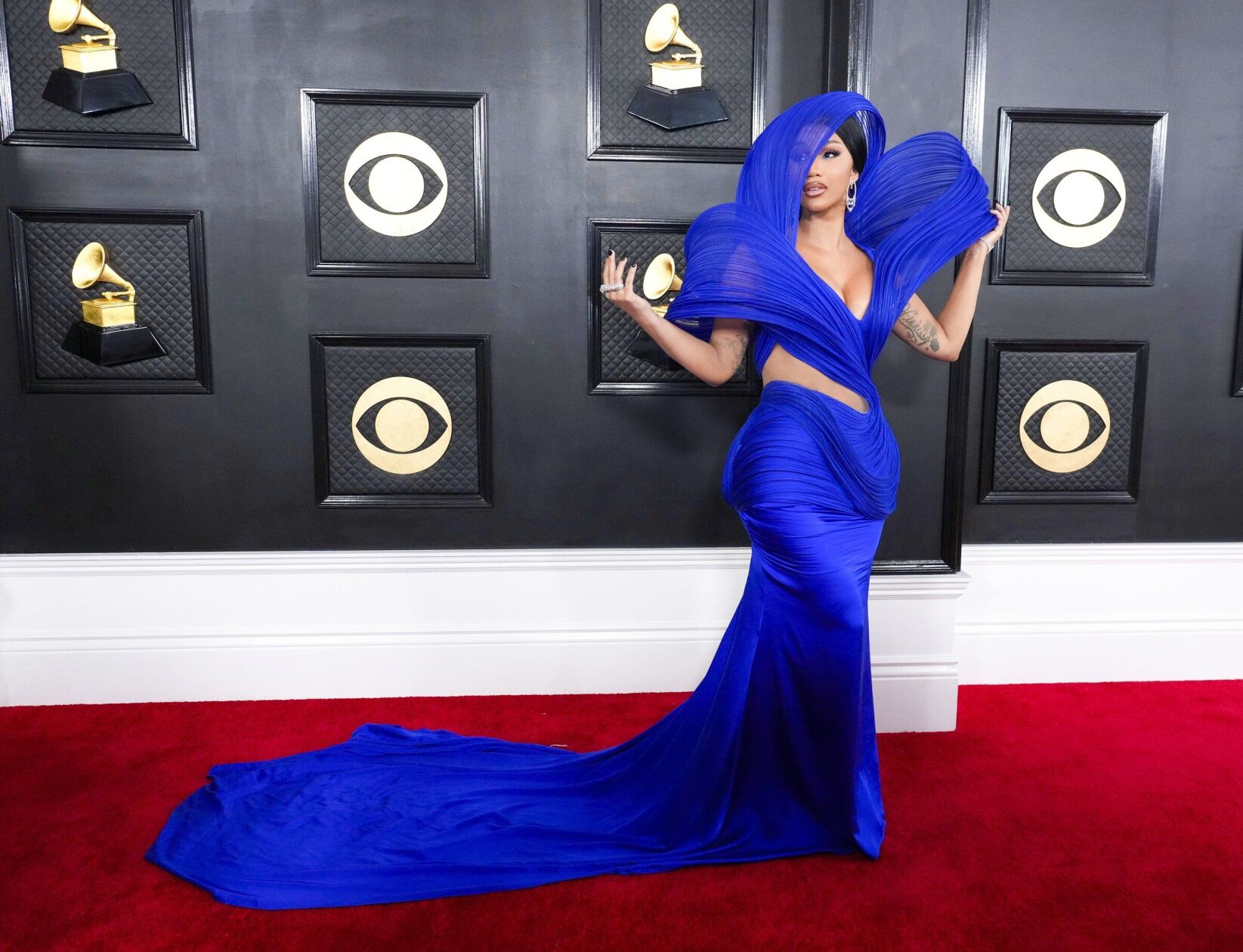 Cardi b shop grammy gown