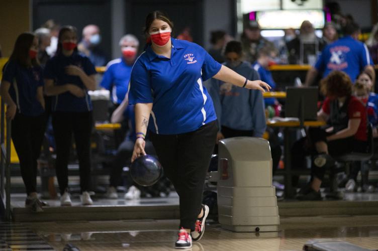 Eisenhower bowling beats West Valley, improves to 70 Sports