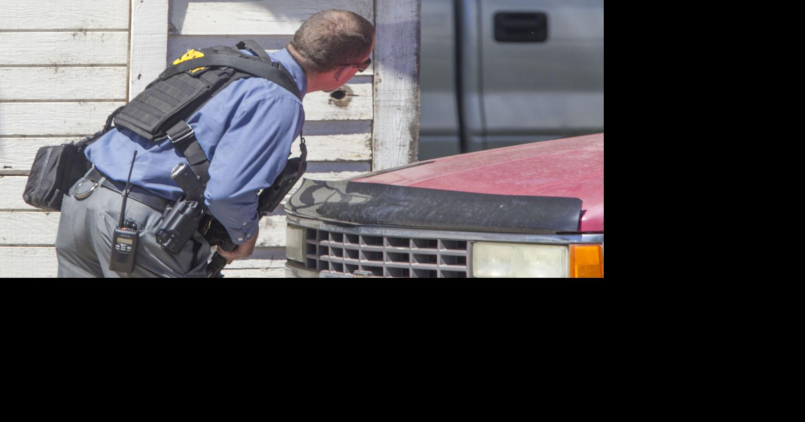 Two arrested in Yakima SWAT standoff News Photos