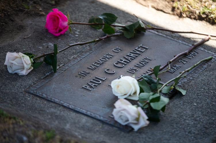 Remains of Vietnam War pilot laid to rest in Mabton cemetery Lower