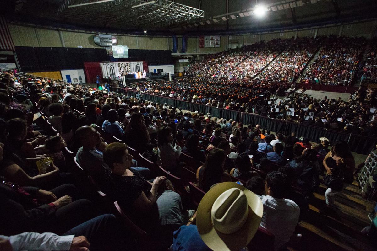 DavisGraduation-YH-060216-20.jpg