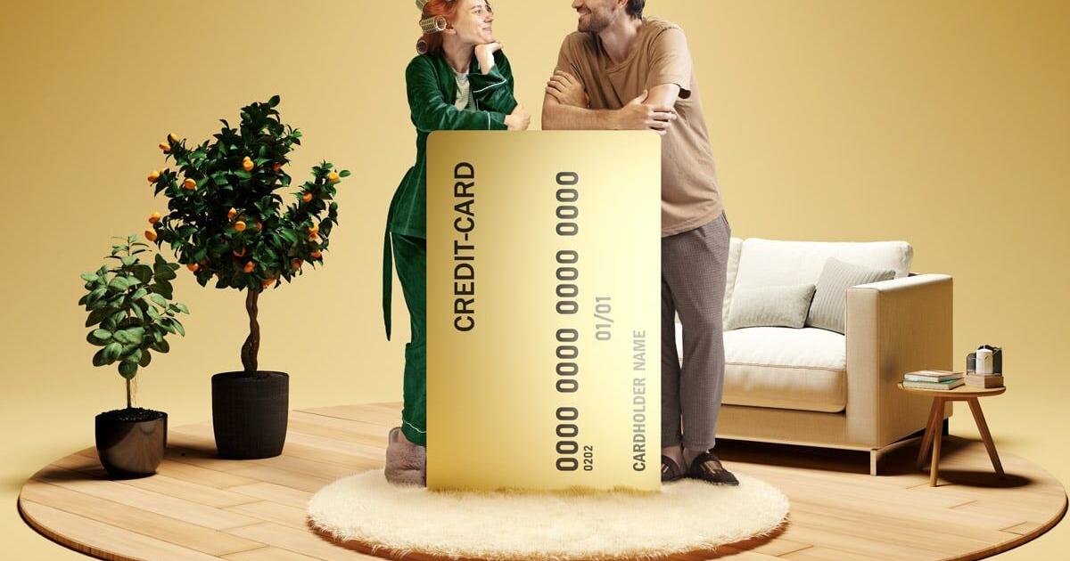 Should You Get a Second Credit Card? 4 Things to Consider
