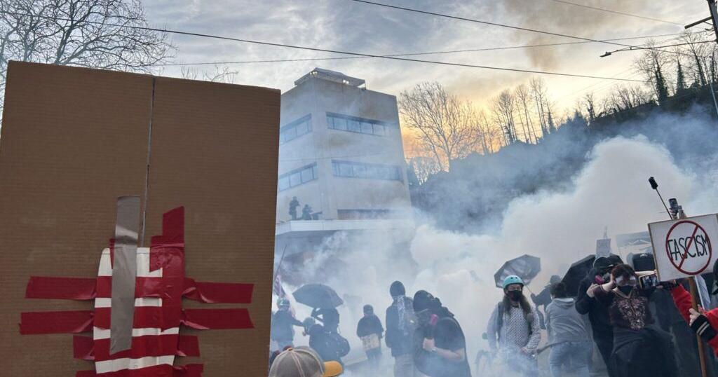 As Minneapolis surge winds down, Northwest volunteer networks brace for more ICE agents