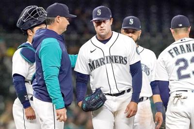 Robbie Ray's rotten fourth inning sinks Mariners in 4-3 loss to